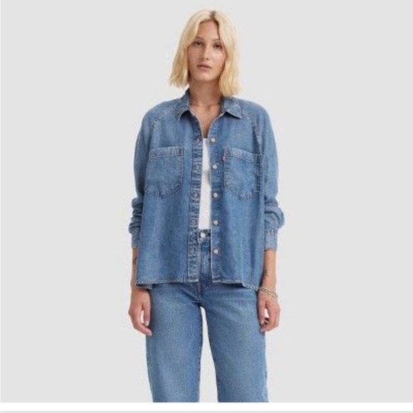 Levi's Tops - Levi's - Levi's Women's Harrison Raglan Shirt - In Patches  In Patches XS nwt